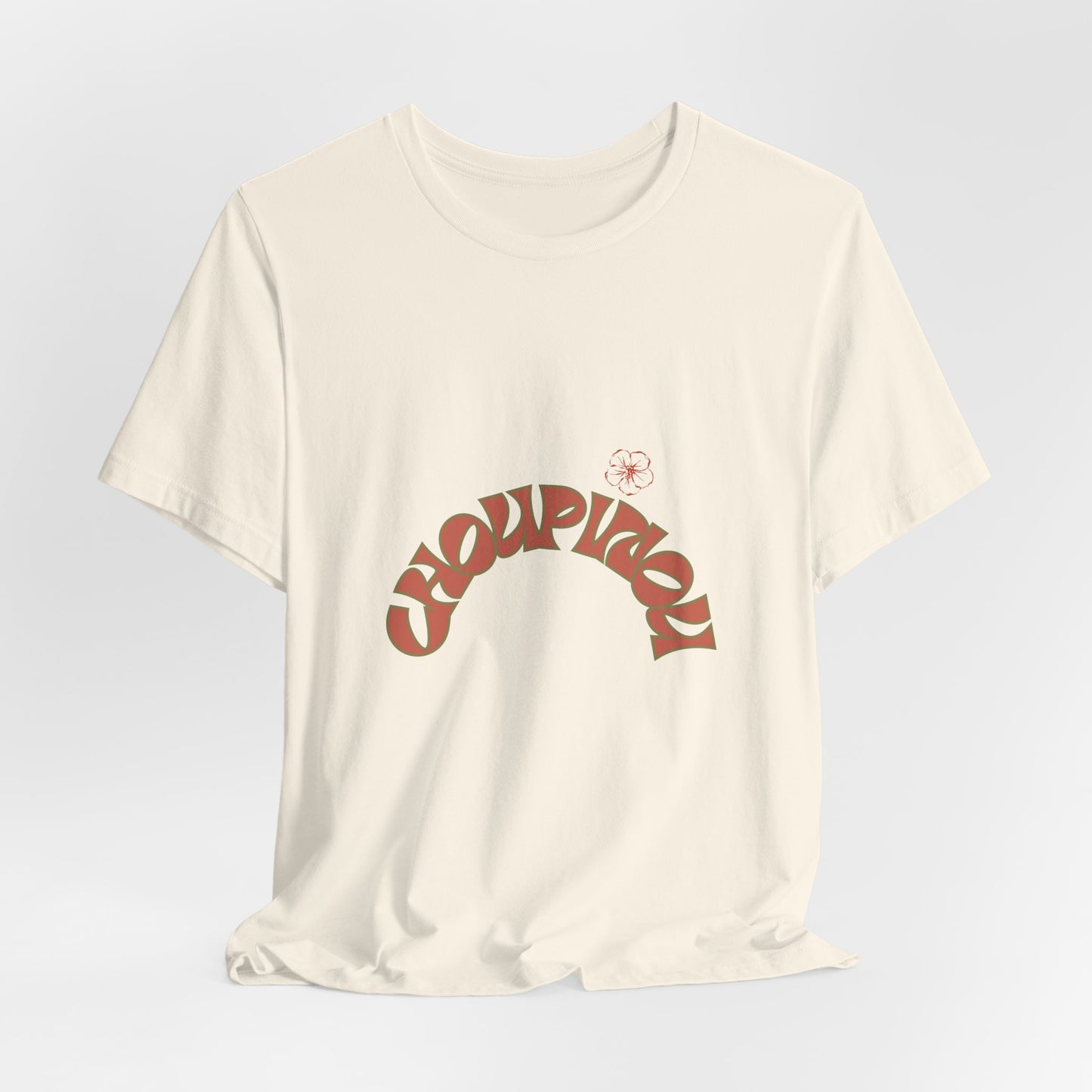 Retro Curved Text Tee — 'Cherish' Graphic Short Sleeve Shirt